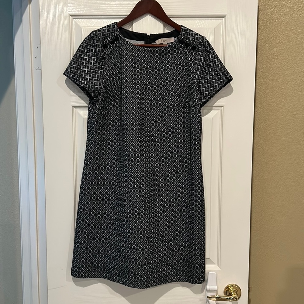Loft Shift Dress - Size M EUC